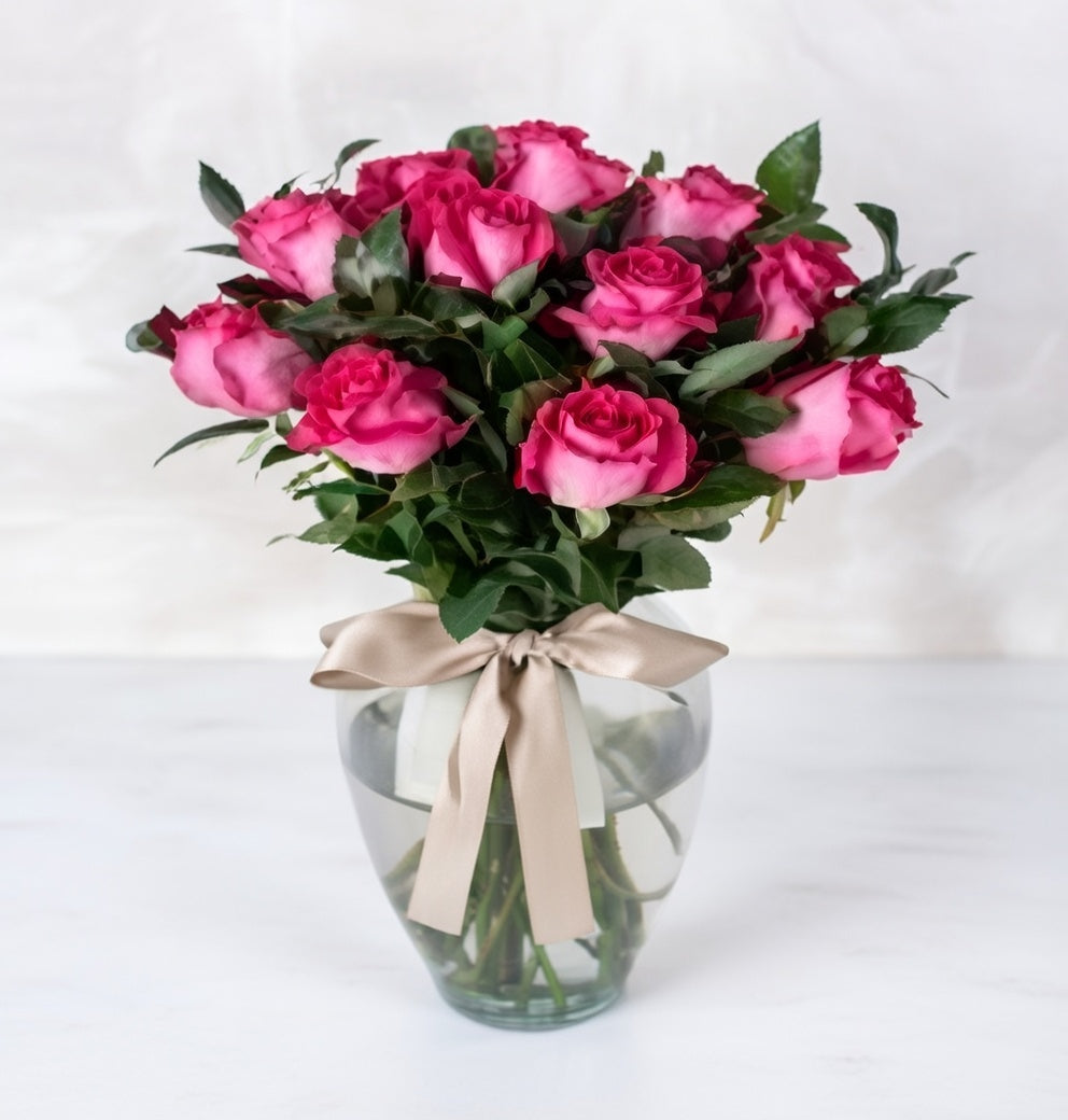 Jarrón 12 Rosas Fucsia